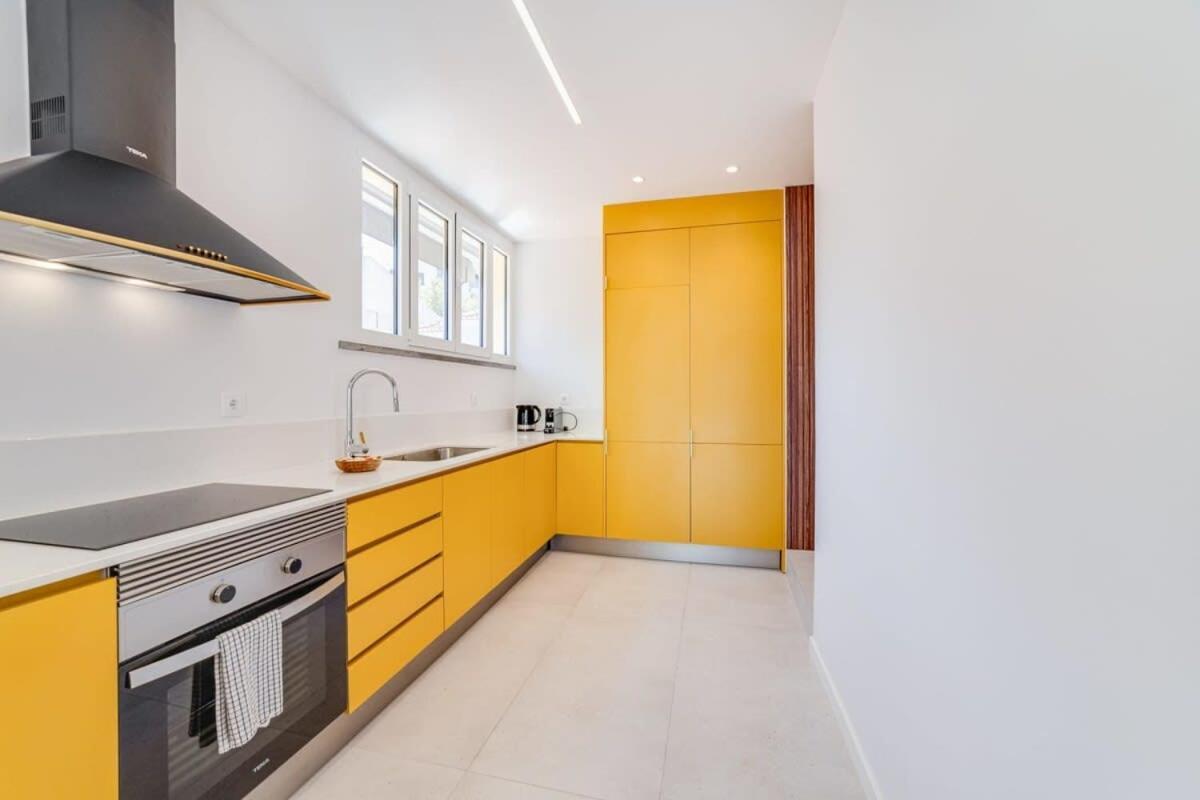 Cozy Coastal Getaway 3Br Apartment In Estoril Exterior foto