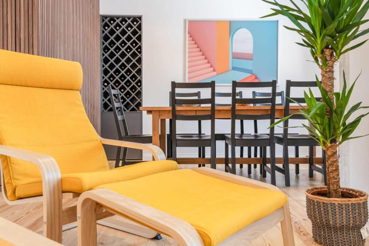 Cozy Coastal Getaway 3Br Apartment In Estoril Exterior foto